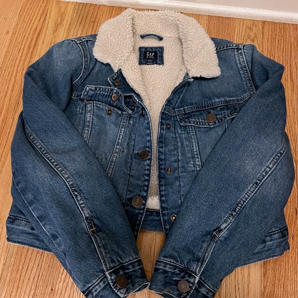 Youth Gap denim jacket with Sherpa lining